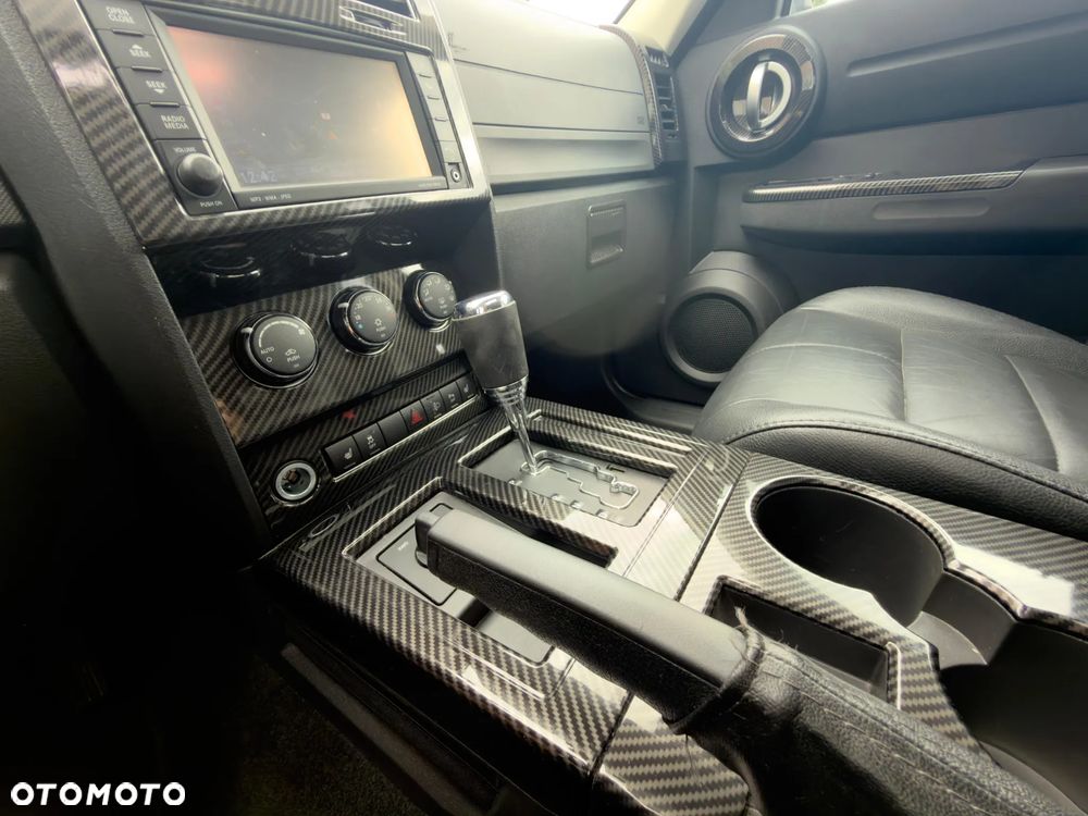 Dodge Nitro 4.0 V6 RT - 26