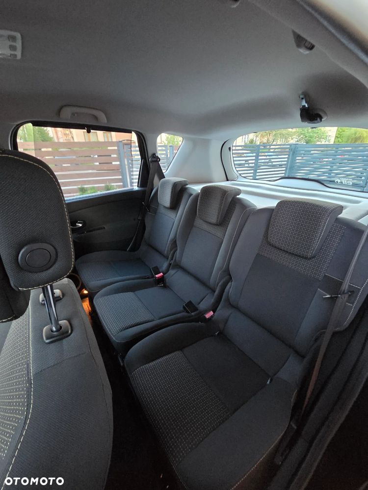 Renault Scenic 1.6 16V 110 Dynamique - 20