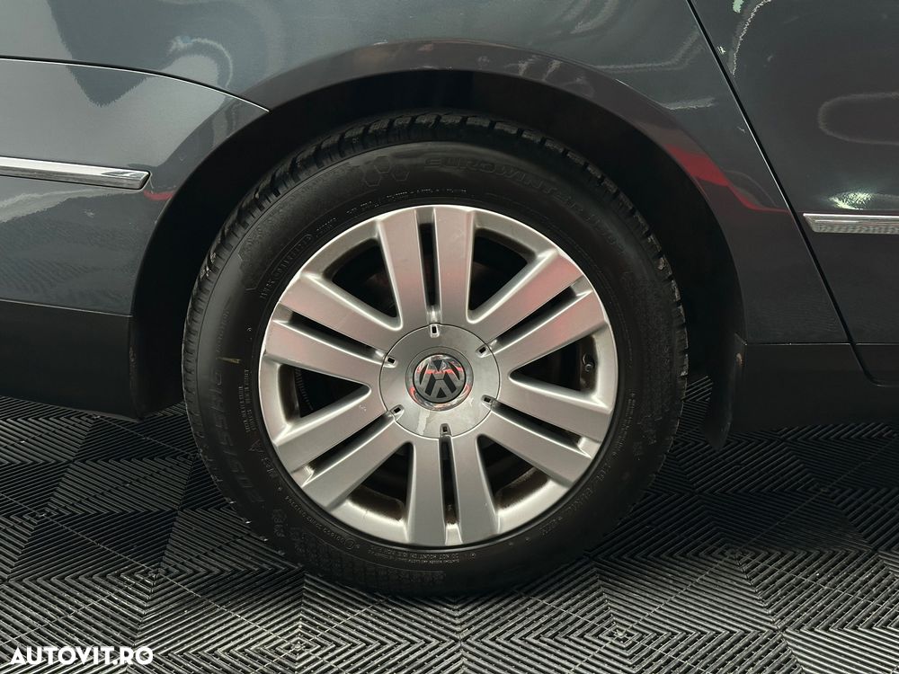 Volkswagen Passat 2.0 TDI Highline - 39