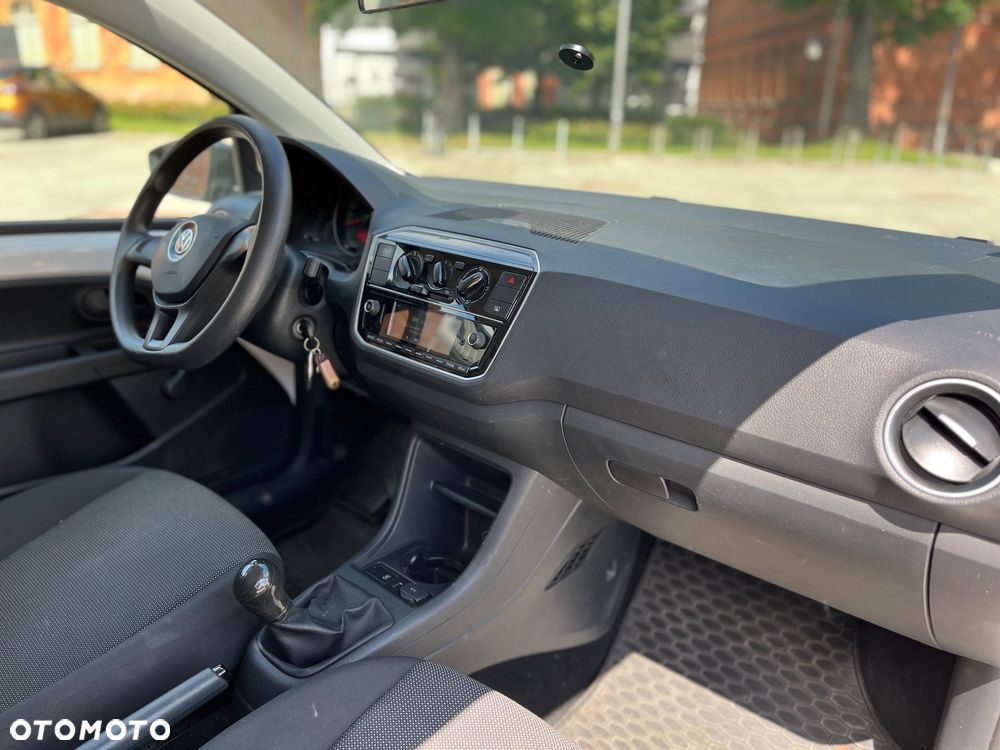 Volkswagen up! 1.0 move - 14