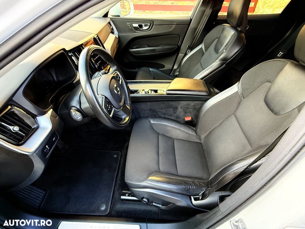 Volvo XC 60 D3 Momentum Pro - 7