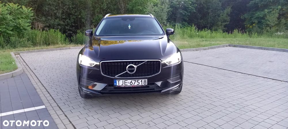 Volvo XC 60 D3 Momentum - 4