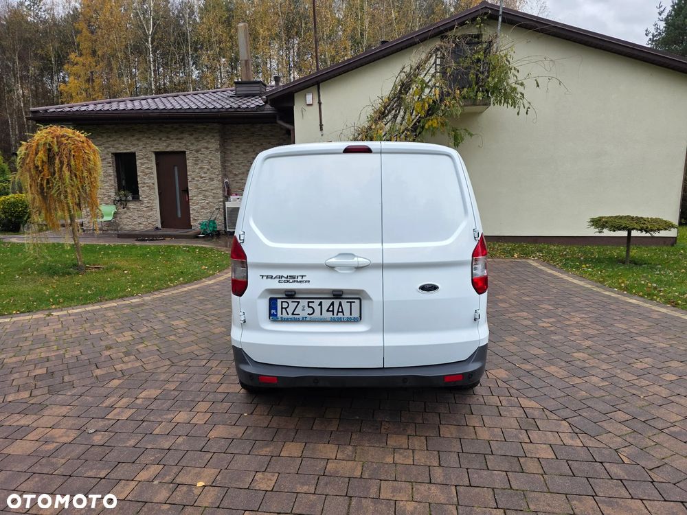Ford Transit Courier - 5