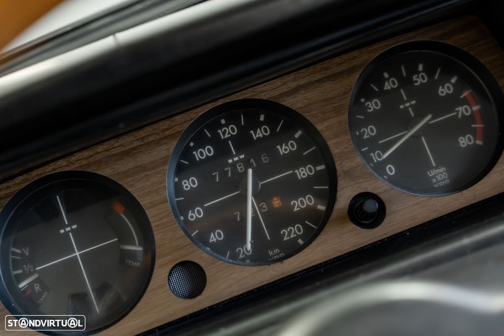 BMW 2002 - 15