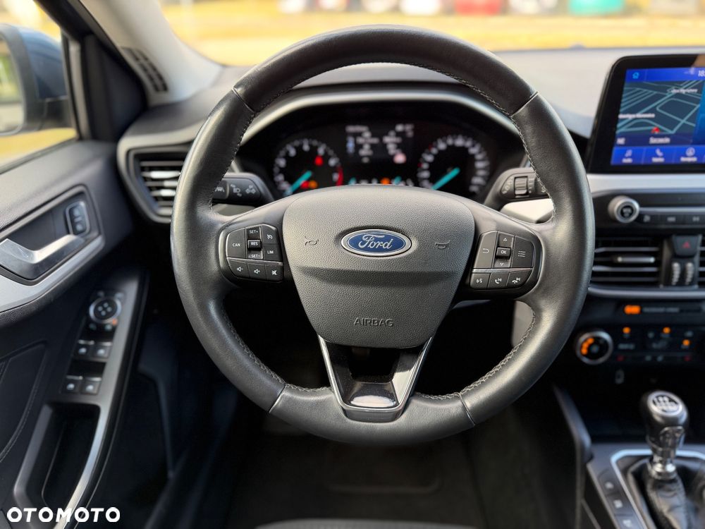 Ford Focus 1.0 EcoBoost Titanium Business - 21