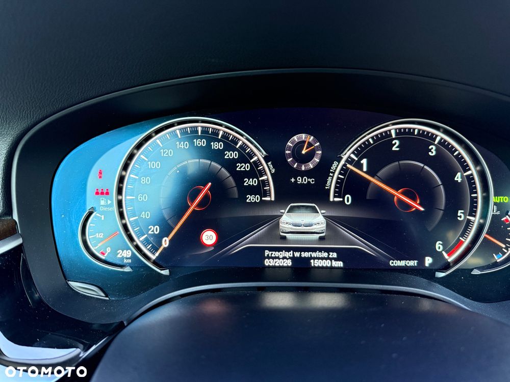 BMW Seria 5 520d Sport Line sport - 24