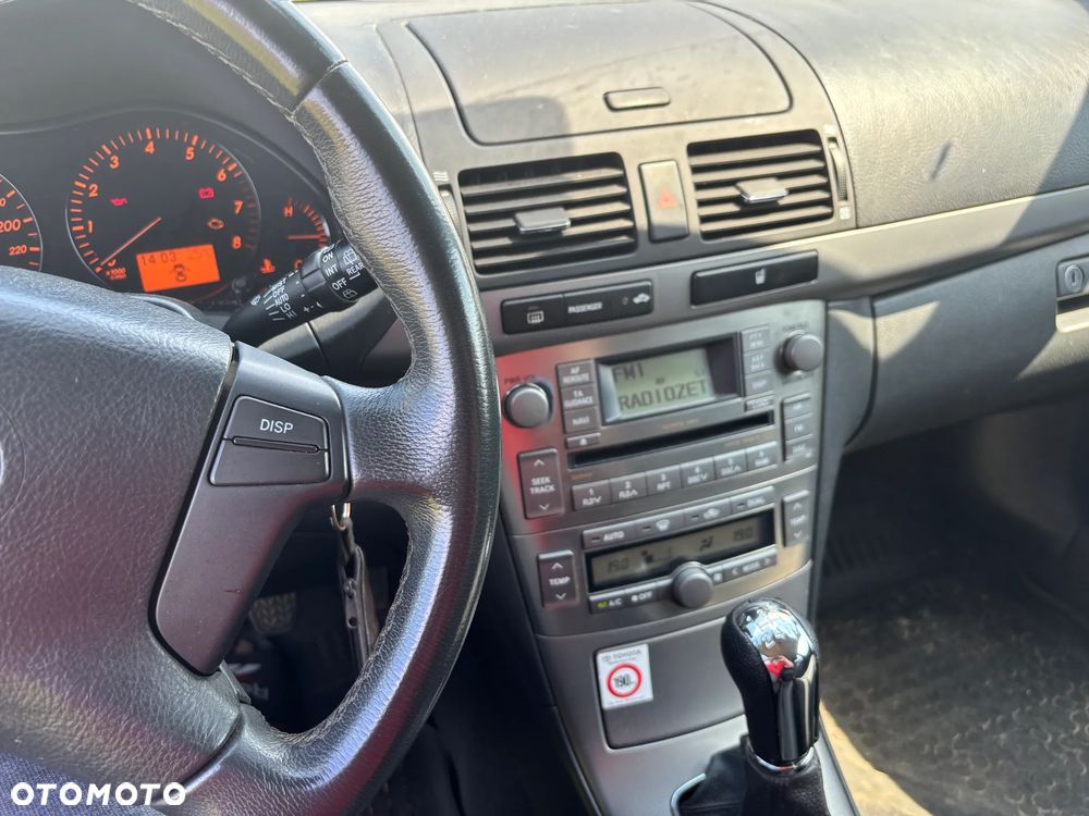 Toyota Avensis 1.8 VVT-i Luna - 6