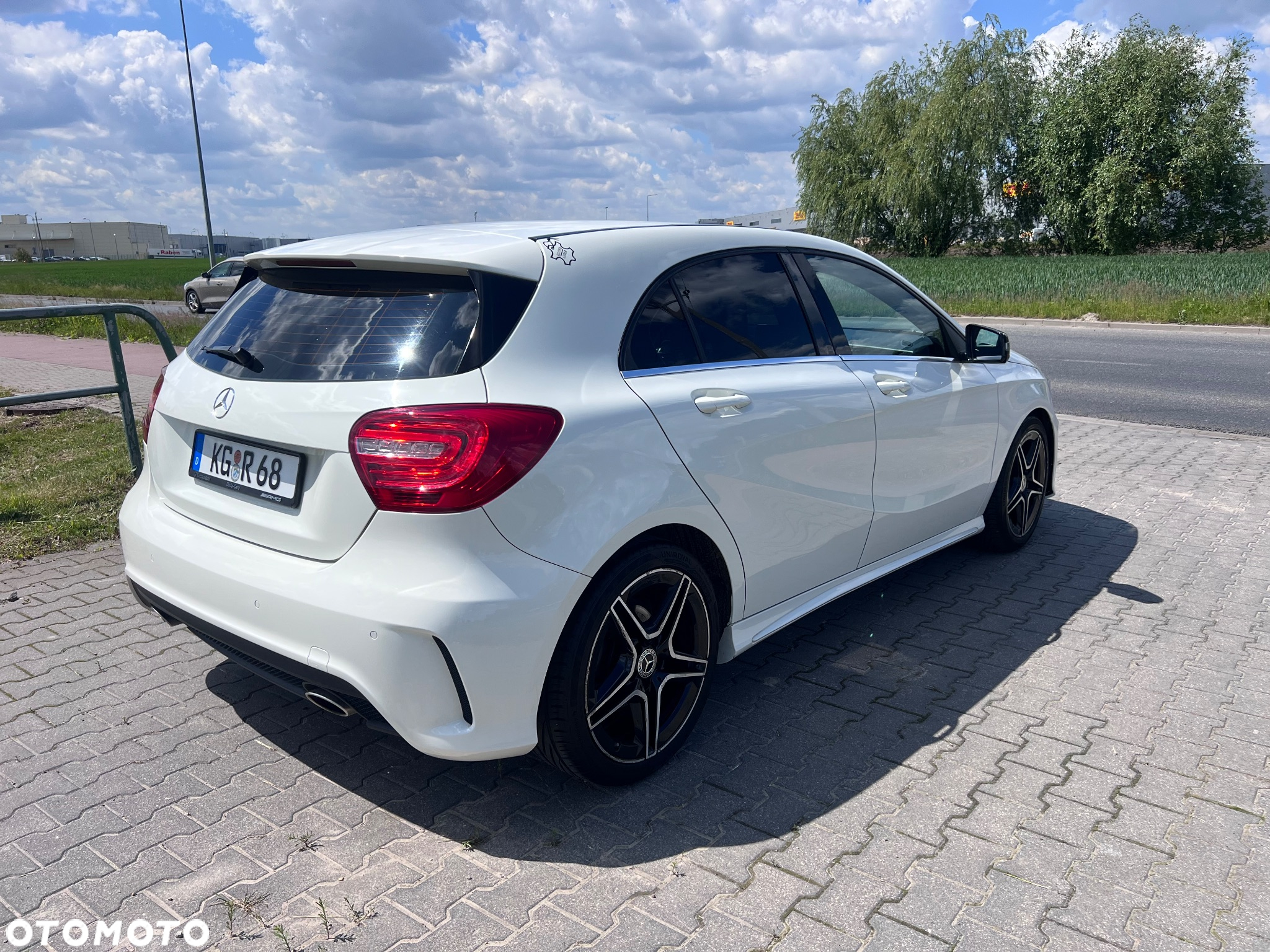 Mercedes-Benz Klasa A 180 (BlueEFFICIENCY) AMG Sport - 8
