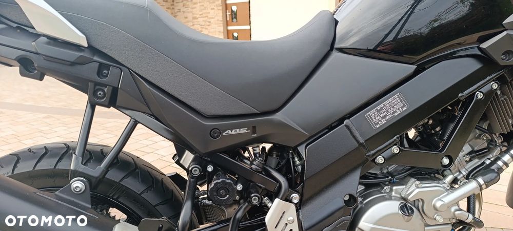 Suzuki V-STROM - 24