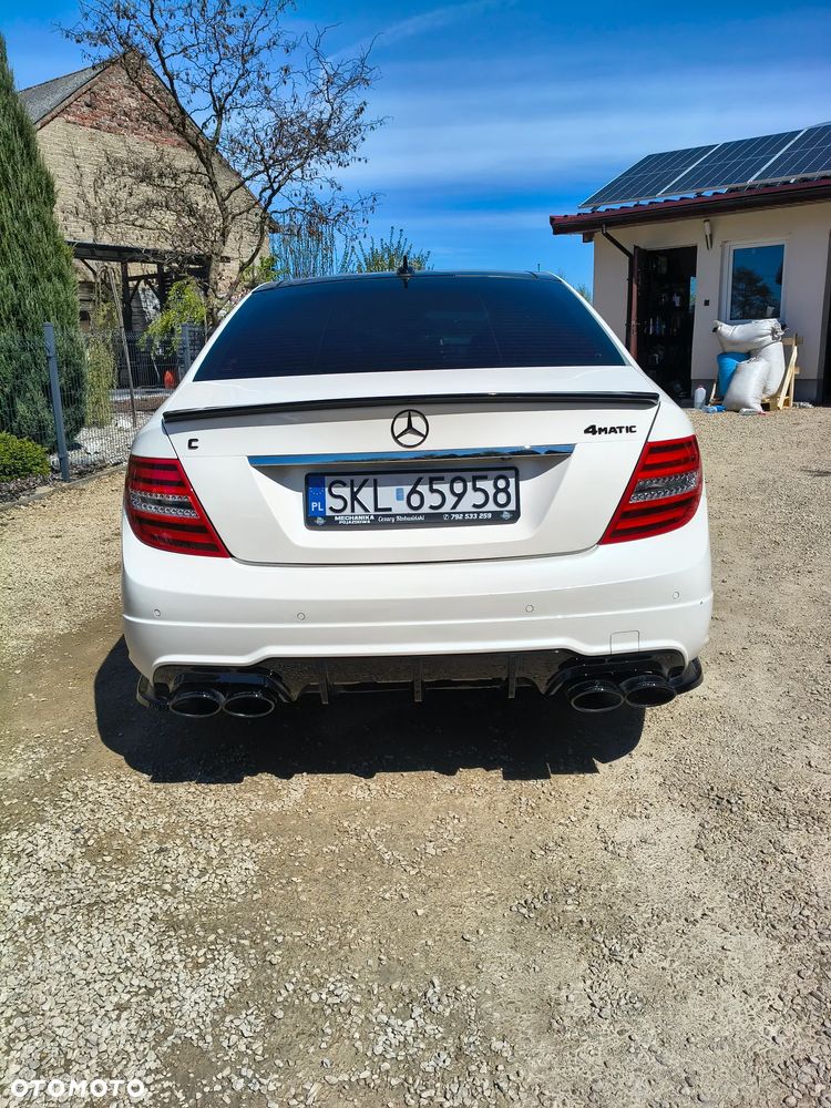 Mercedes-Benz Klasa C 350 4Matic (BlueEFFICIENCY) 7G-TRONIC Avantgarde - 7