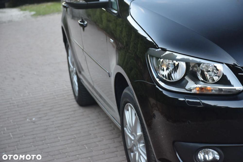 Volkswagen Touran 2.0 TDI DPF BlueMotion Technology DSG Cup - 1