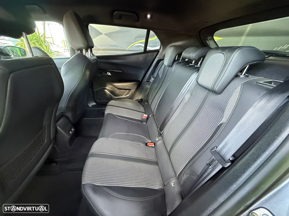 Peugeot 2008 1.5 BlueHDi GT Line EAT8 - 18