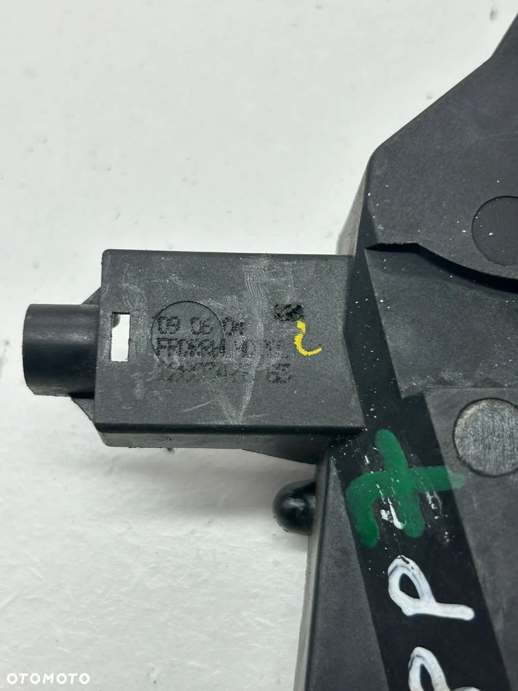 SAAB 93 9-3 zamek 7 PIN prawy przod przedni 2003-2005 - 4