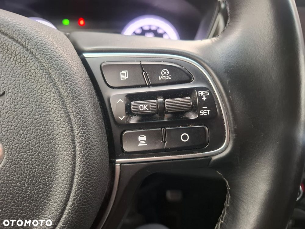 Kia Niro - 33