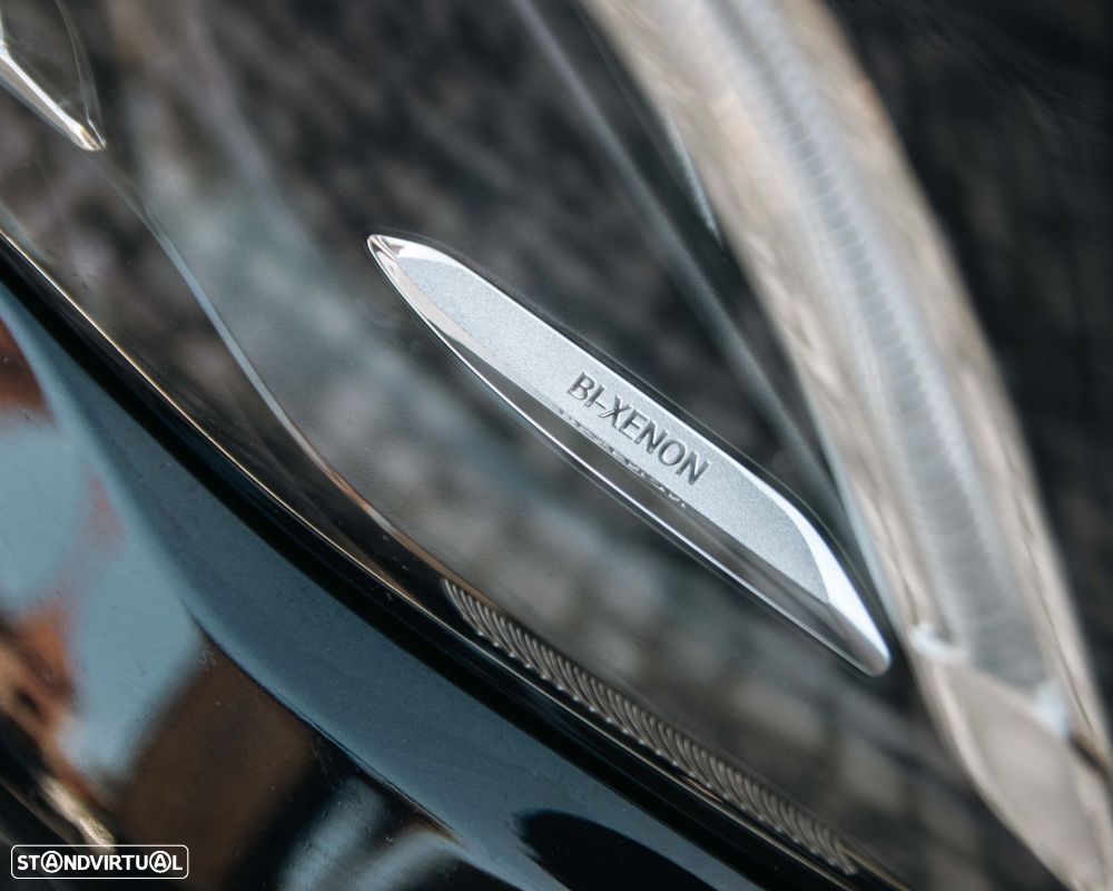 Mercedes-Benz GLA 220 d 7G-DCT Urban - 36