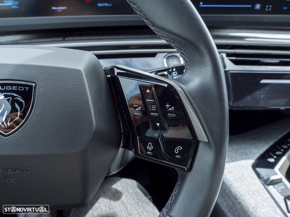 Peugeot E-5008 210 Allure Business - 37