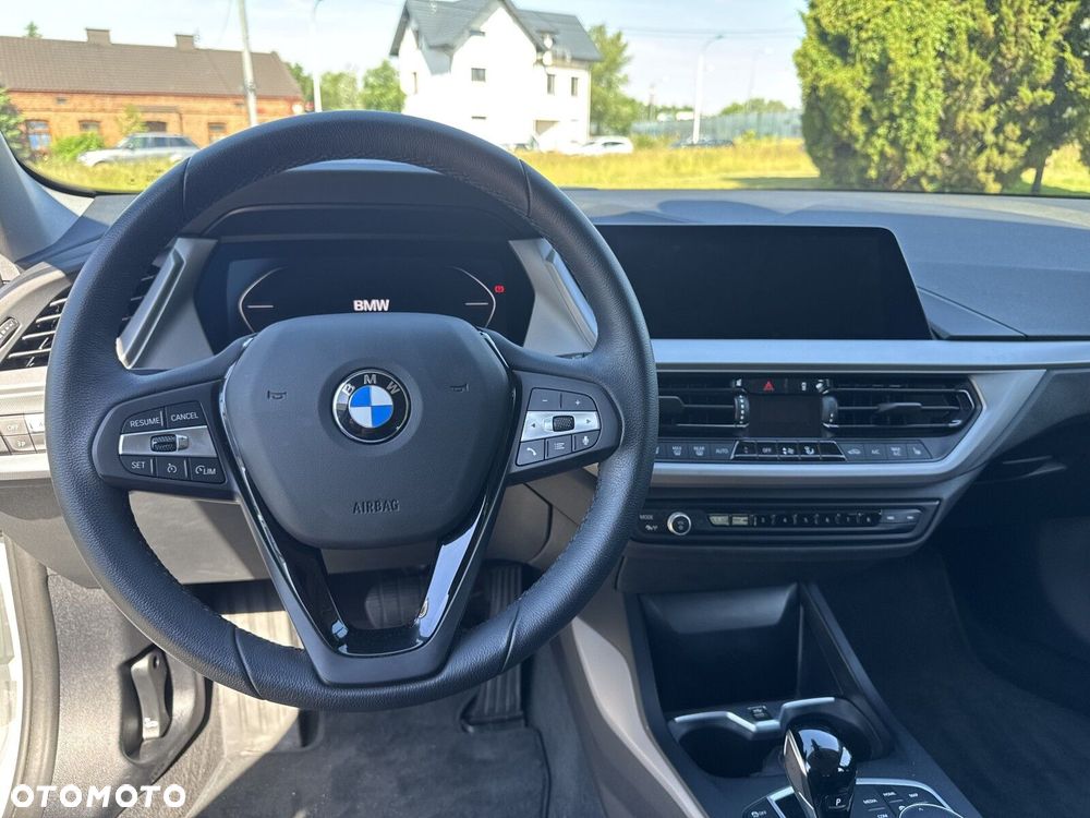BMW Seria 1 118i Advantage - 15