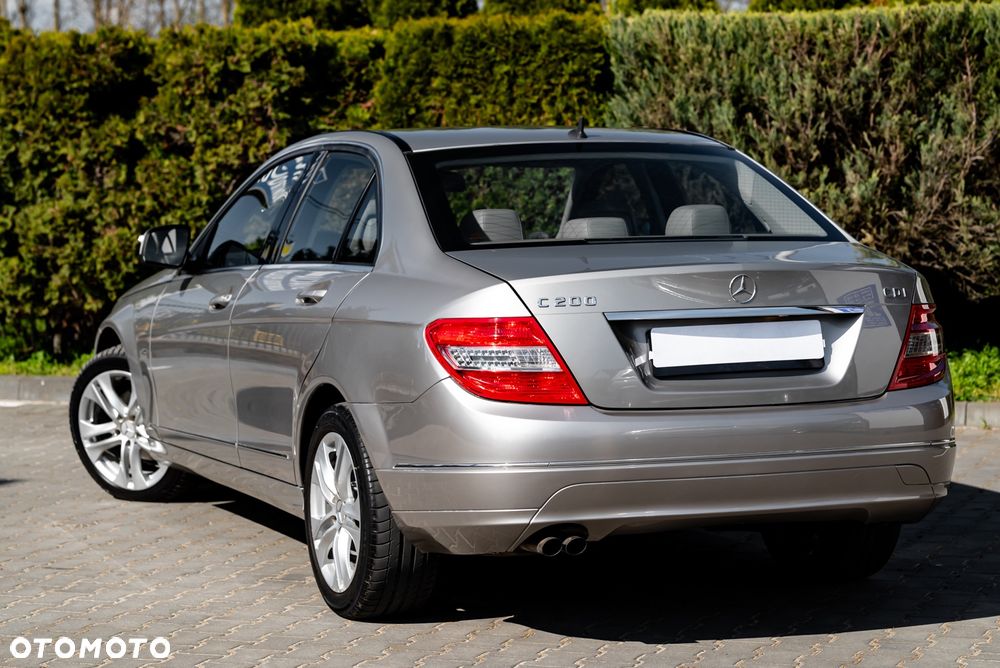 Mercedes-Benz Klasa C 200 CDI DPF Avantgarde - 12