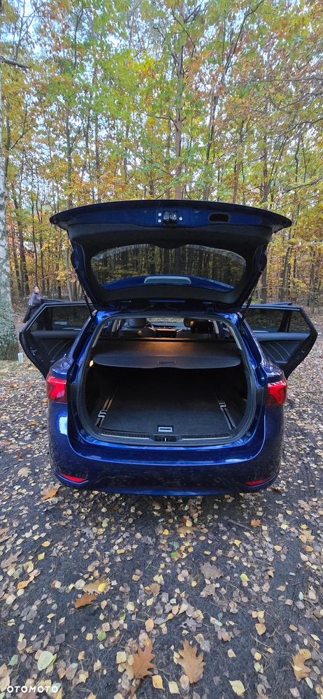 Toyota Avensis 2.0 D-4D Premium - 14