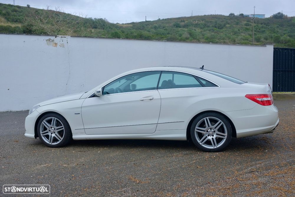Mercedes-Benz E 250 CGi Elegance BlueEfficiency Auto - 4