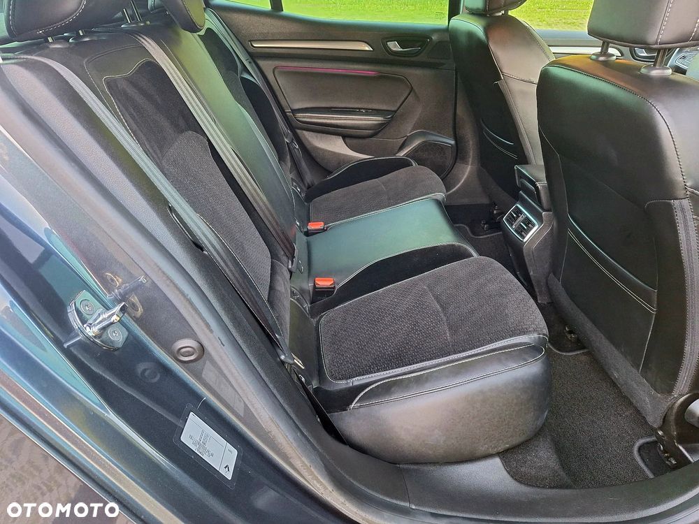 Renault Megane ENERGY TCe 130 EDC GT LINE - 12