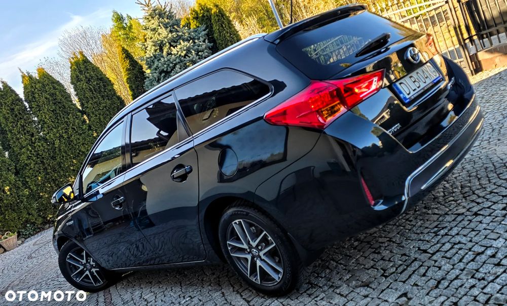 Toyota Auris 1.8 HSD Prestige - 2