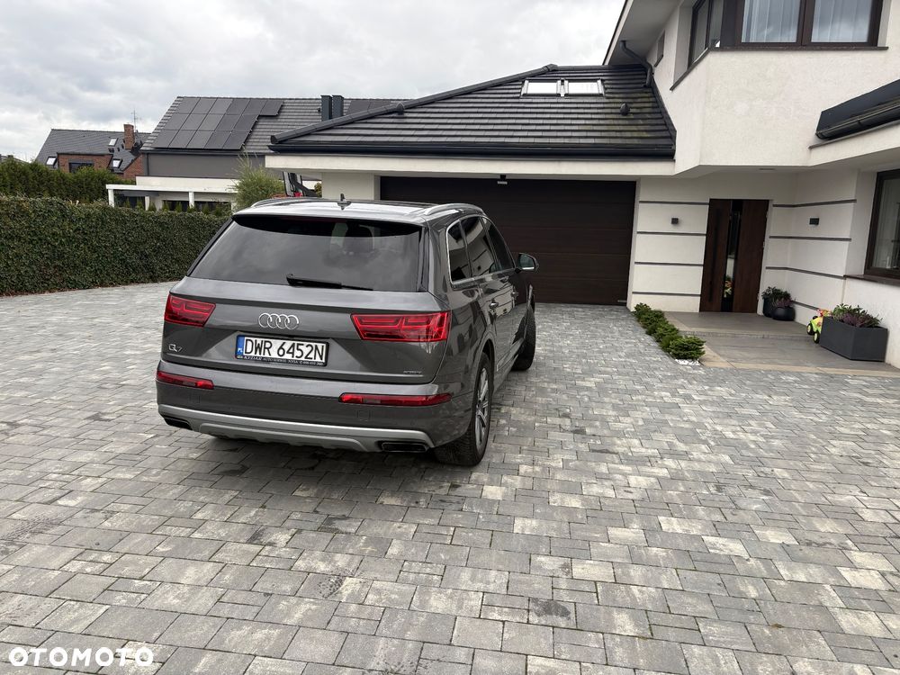 Audi Q7 - 7