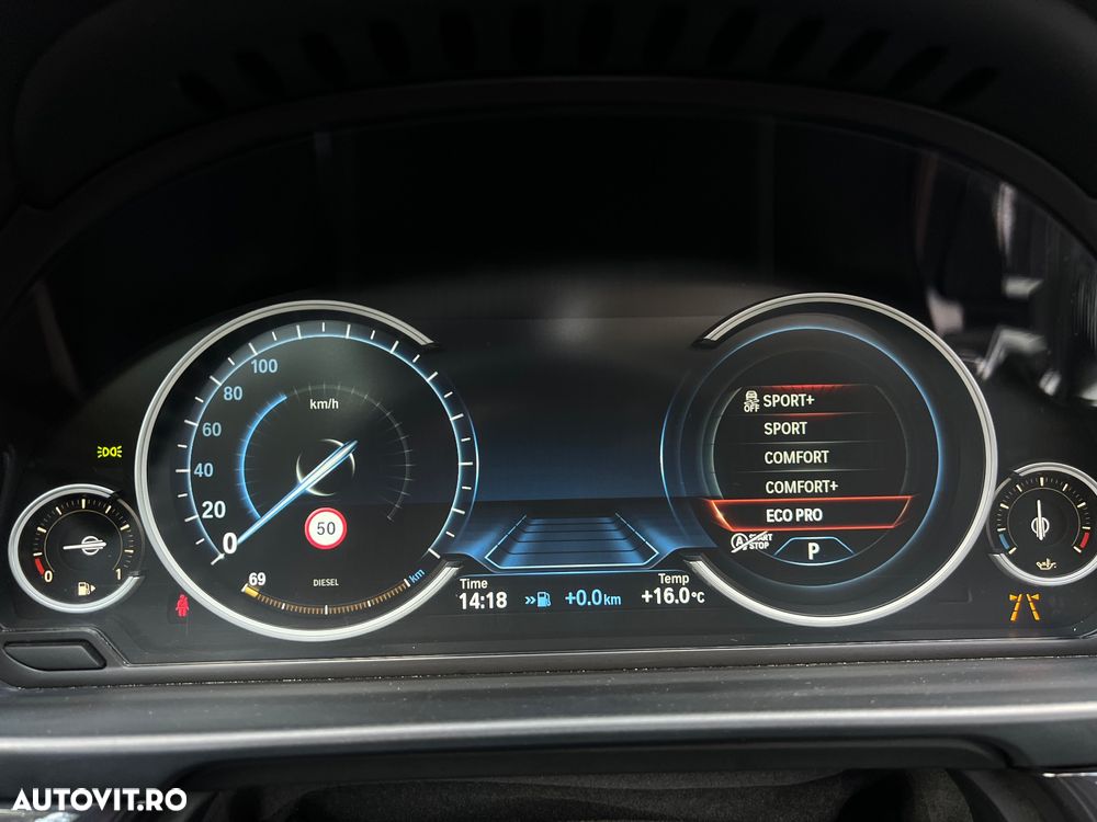 BMW Seria 5 530d xDrive Touring Sport-Aut. Luxury Line - 23