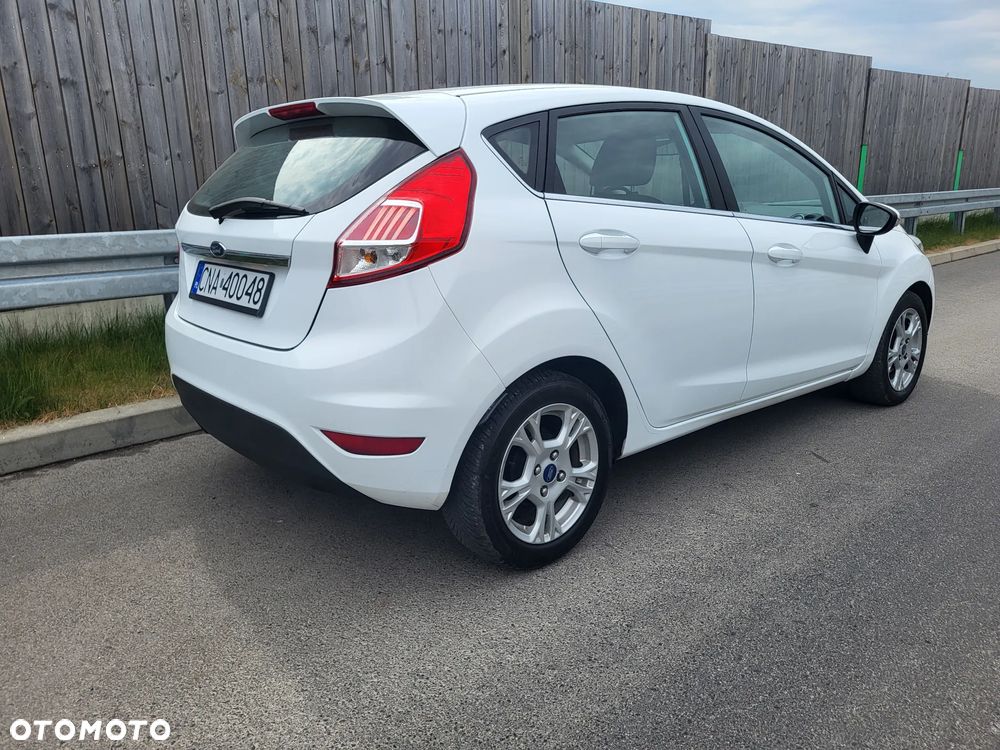 Ford Fiesta 1.5 TDCi St&St Ambiente - 2