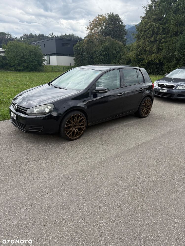 Volkswagen Golf - 2