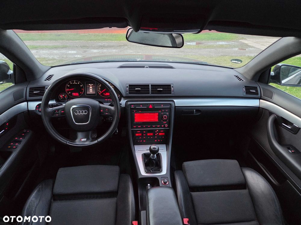 Audi A4 Avant - 5