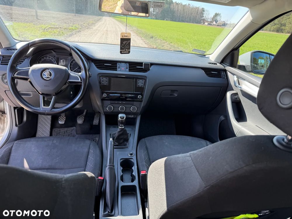 Skoda Octavia 1.6 TDI Ambition - 13