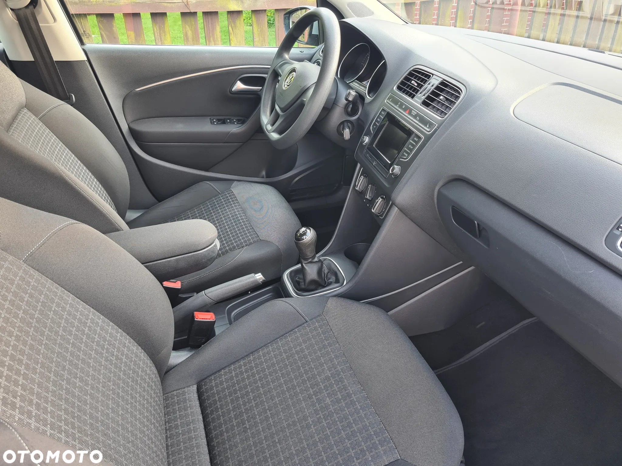 Volkswagen Polo 1.4 TDI (Blue Motion Technology) Comfortline - 6