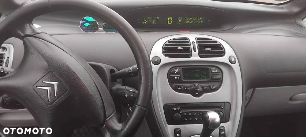 Citroën Xsara Picasso 2.0 16V Exclusive - 2