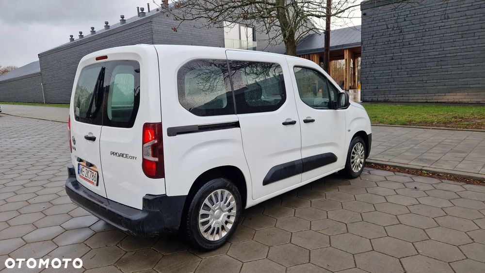 Toyota Proace City Verso 1.5 D-4D Business - 3