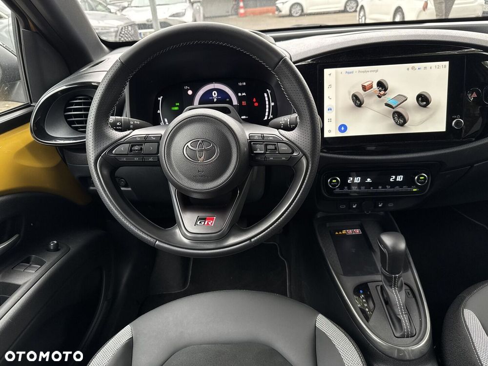 Toyota Aygo X Hybrid 1.5 Style e-CVT - 19