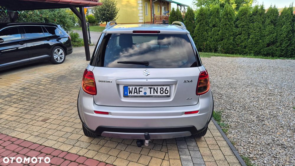 Suzuki SX4 1.6 VVT 4x4 Style - 13