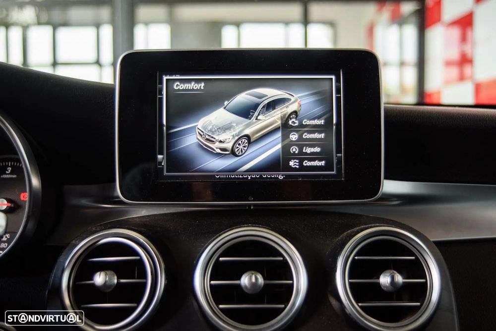 Mercedes-Benz GLC 250 d Coupé AMG Line 4-Matic - 48