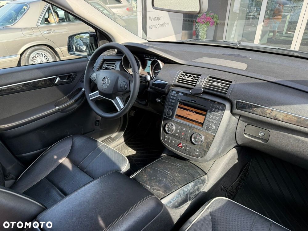 Mercedes-Benz Klasa R 500 L 4-Matic - 21