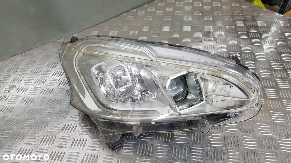 peugeot 208 i gt 12- lampa reflektor prawy przód przednia eu - 2