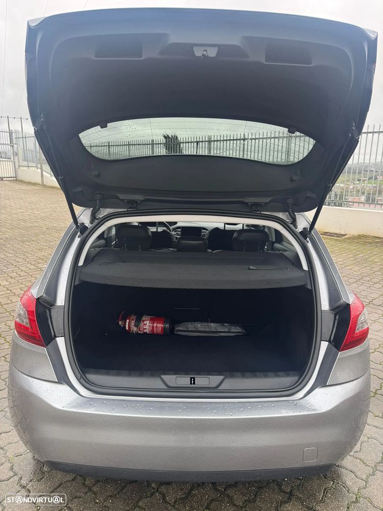 Peugeot 308 1.5 BlueHDi GT Line EAT8 - 5