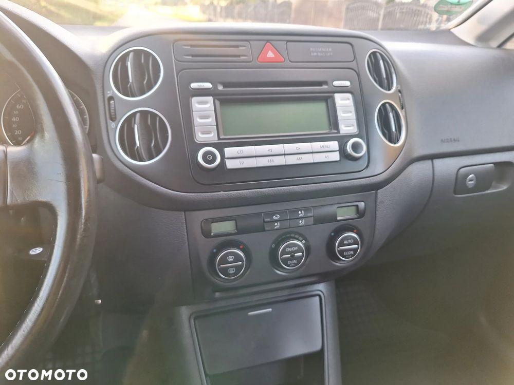 Volkswagen Golf Plus - 27