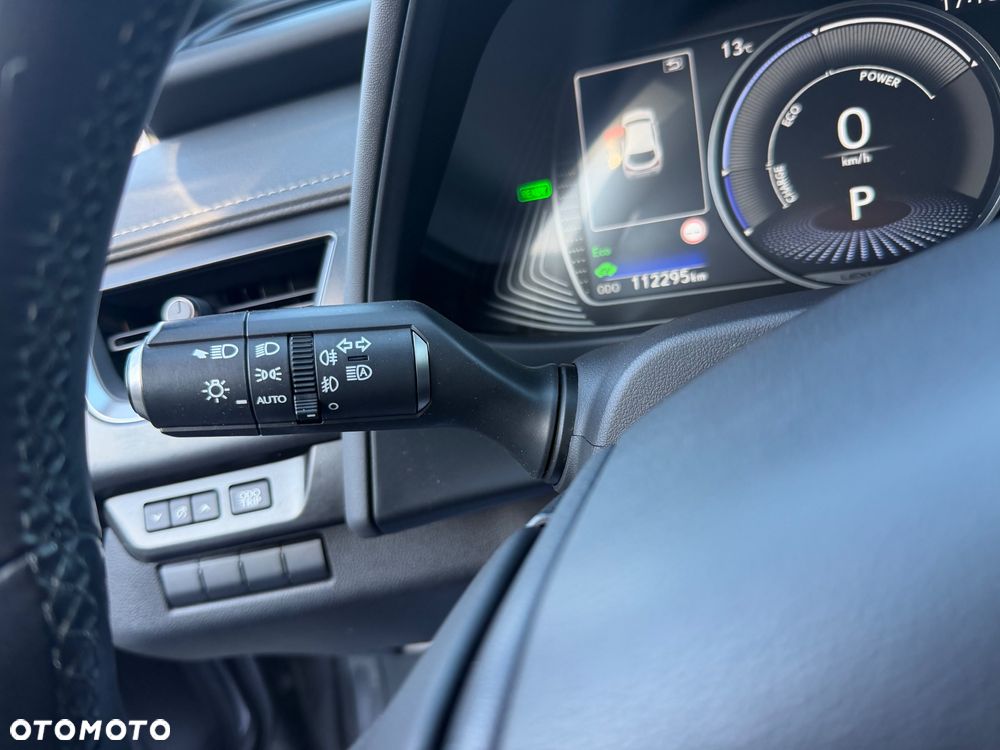 Lexus UX 250h Elegance 2WD - 30