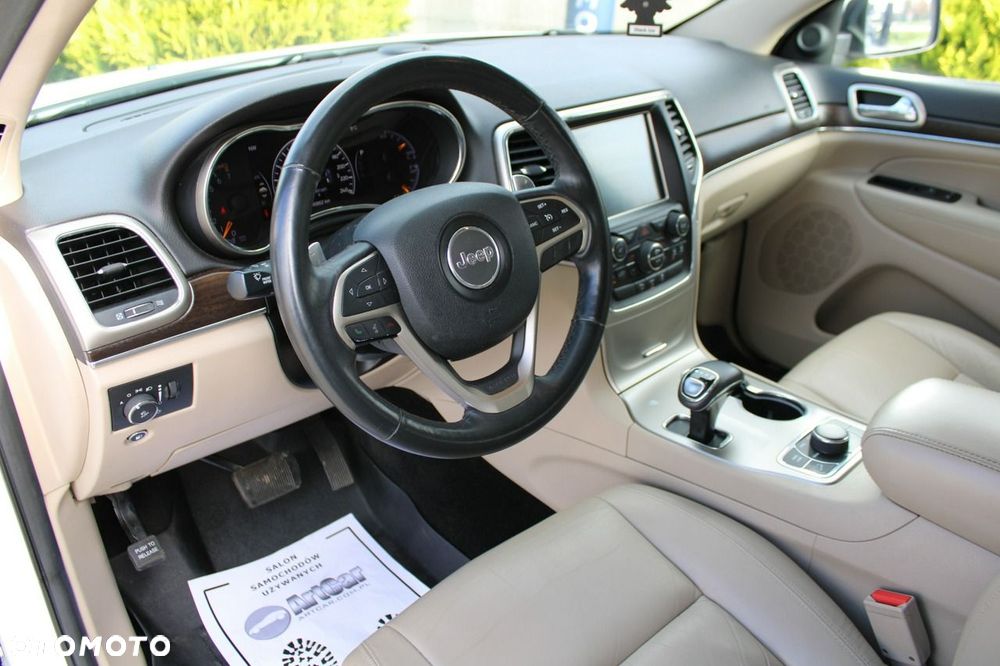 Jeep Grand Cherokee - 13