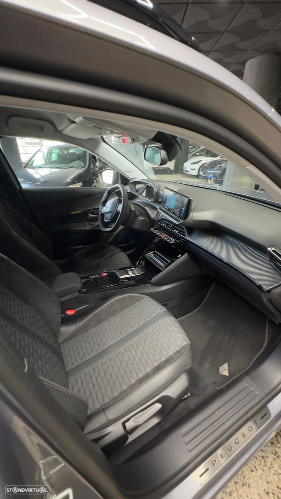 Peugeot e-2008 - 4