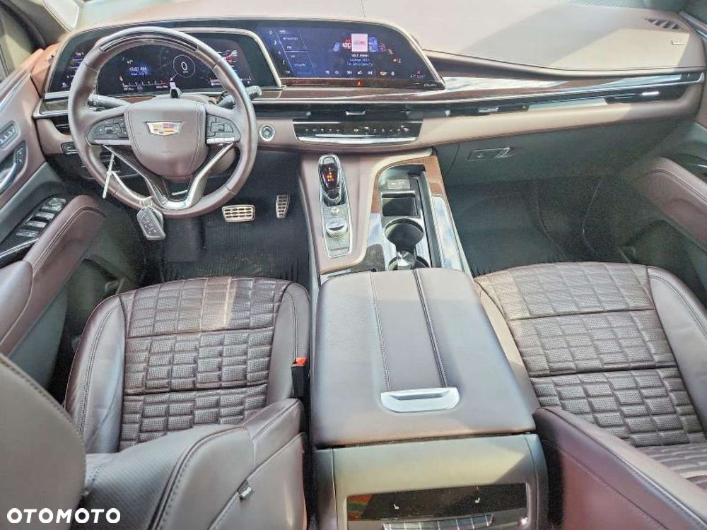 Cadillac Escalade - 9