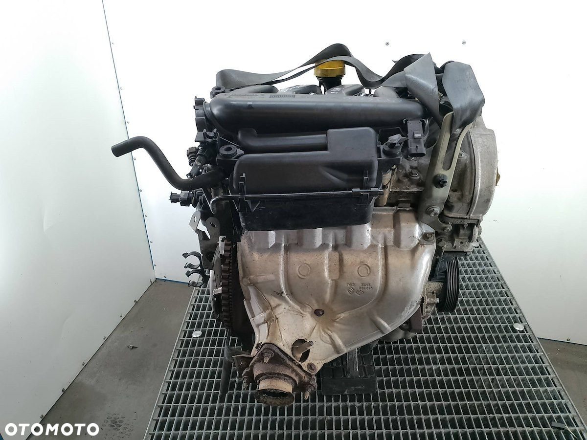 SILNIK RENAULT CLIO III K4JG780 1.4 16V - 6
