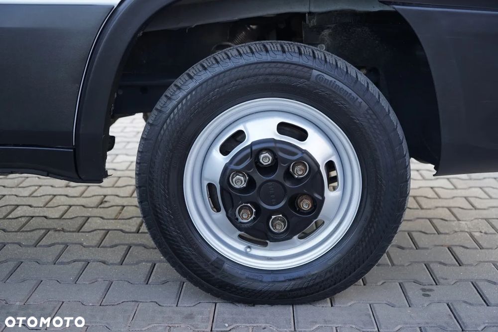 Iveco DAILY 35-160 / KONTENER 4,2 M / WINDA / BLIŹNIAK   DMC: 3500 KG /  2022 - 19