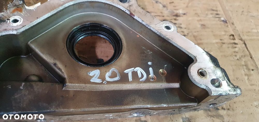 Obudowa uszczelniacz wału osłona VW Audi Skoda Seat 2.0 TDI 038103153Q - 9