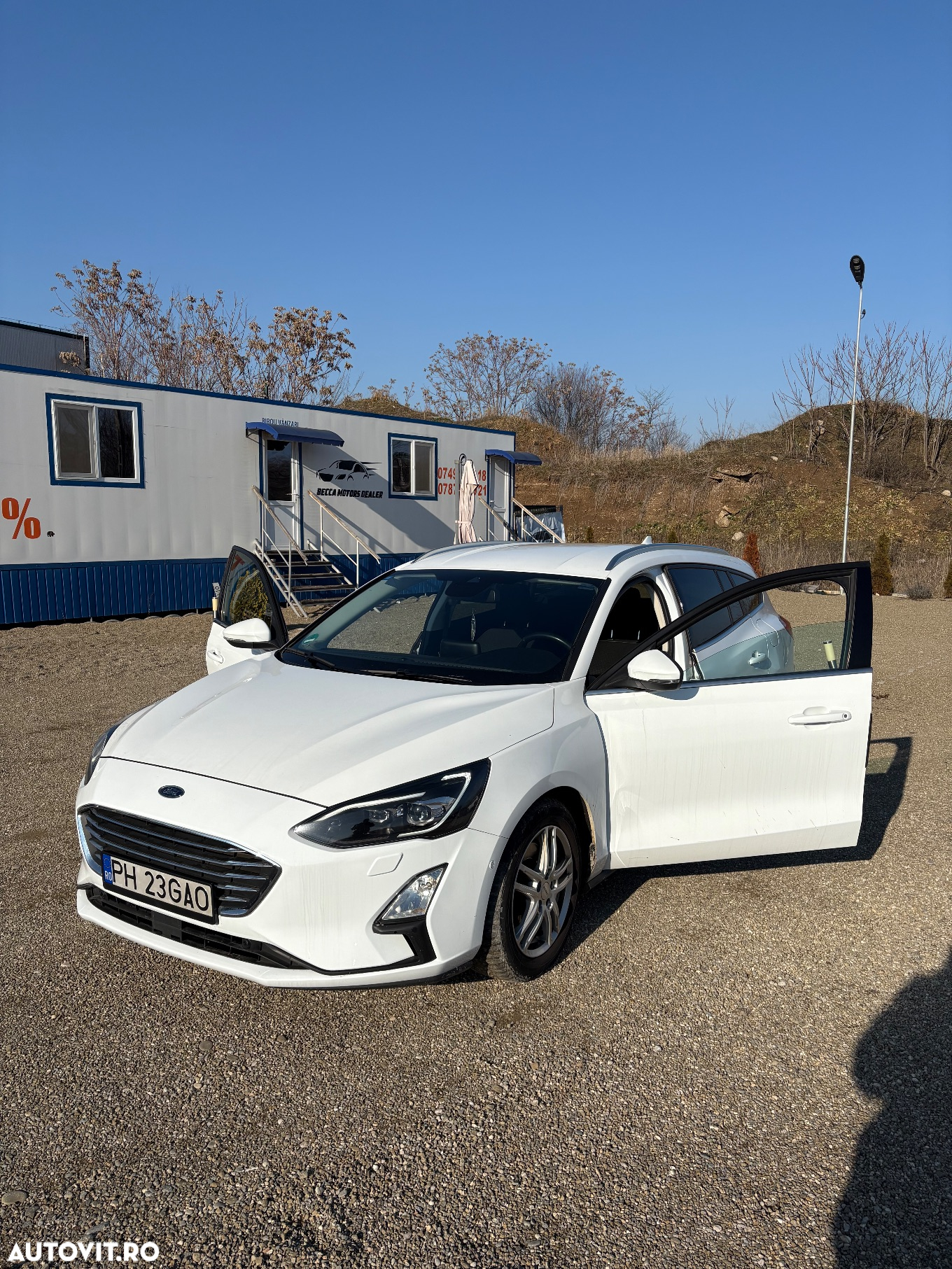 Ford Focus 1.5 EcoBlue Start-Stopp-System TITANIUM - 2
